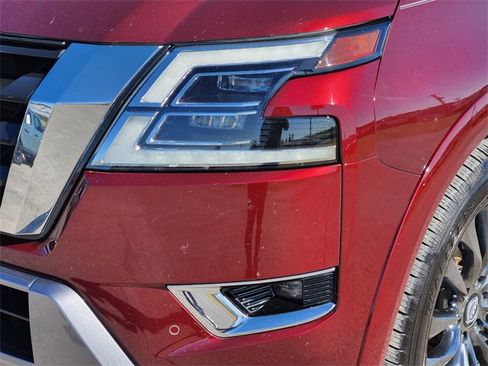 Used 2021 Nissan Armada Platinum w/ Captain's Chairs Package image 9