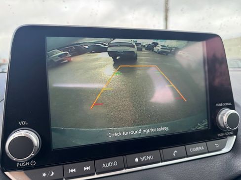 Used 2024 Nissan Sentra SV image 20