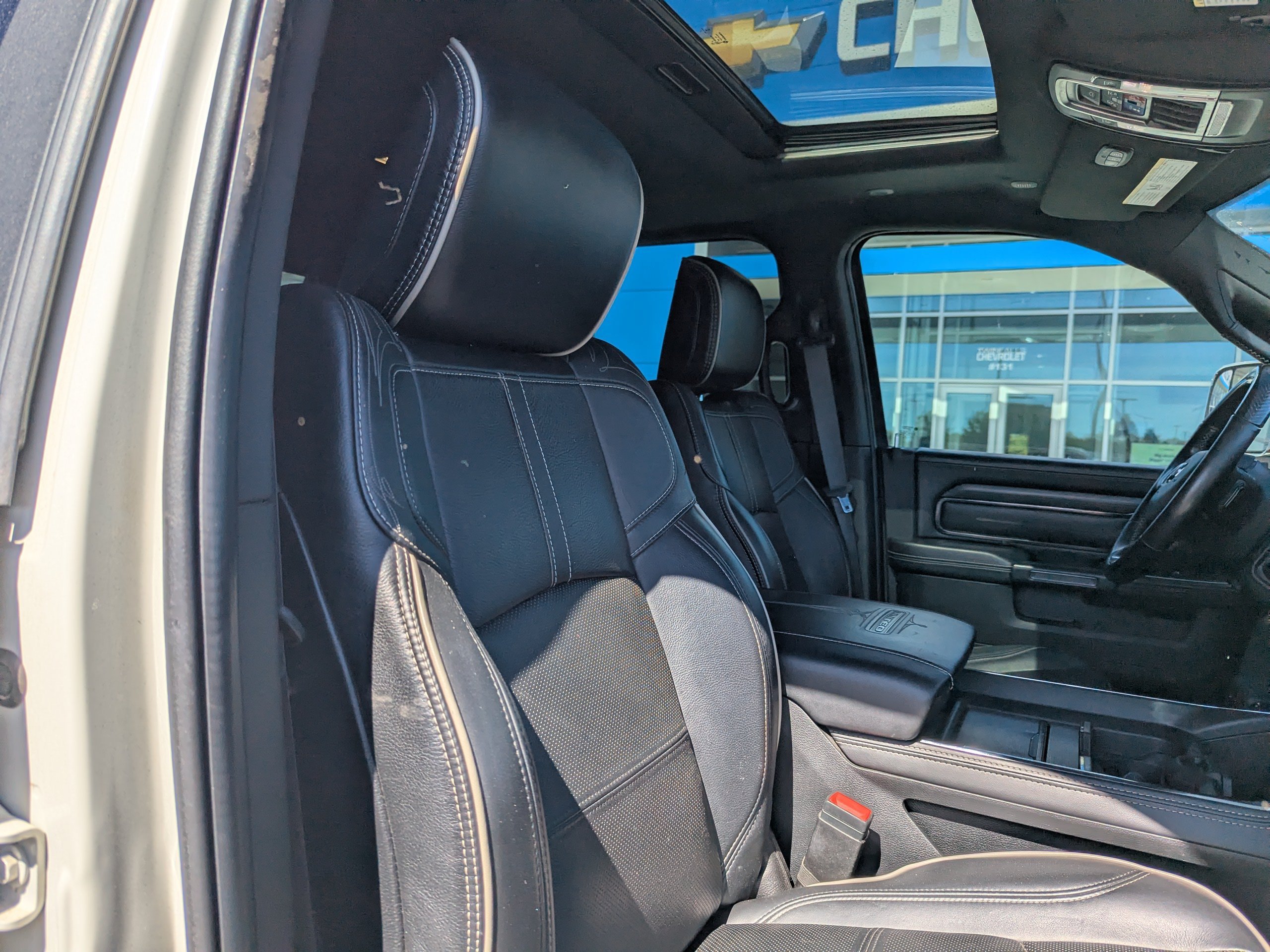 Used 2022 RAM 3500 Limited AWD/4WD image 42