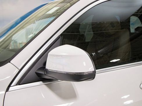 Used 2026 BMW X5 xDrive40i w/ Premium Package image 10