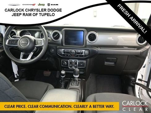 Used 2023 Jeep Gladiator Overland AWD/4WD image 36