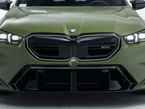 Used 2026 BMW M5 Touring w/ M Driver's Package AWD/4WD image 9