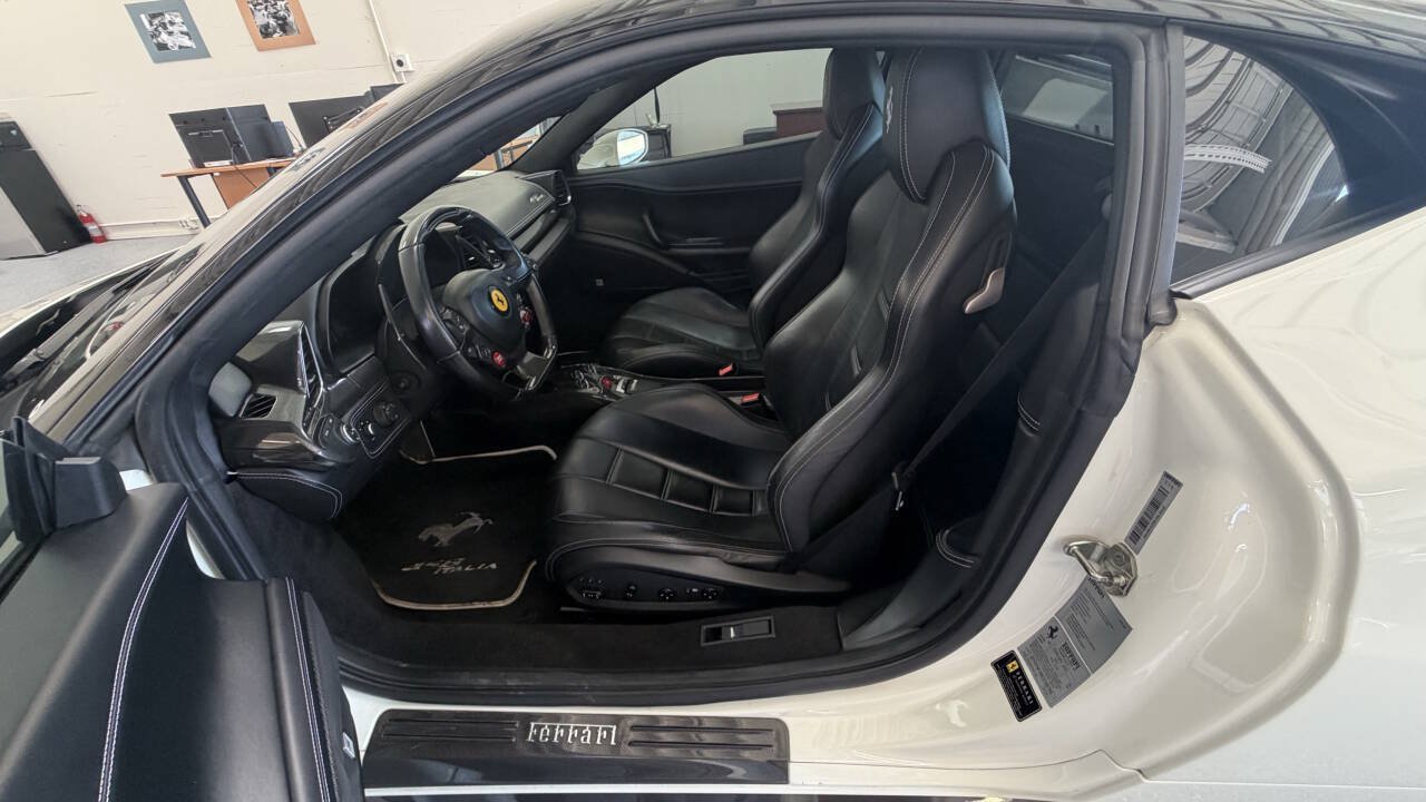 Used 2012 Ferrari 458 Italia Coupe RWD image 82