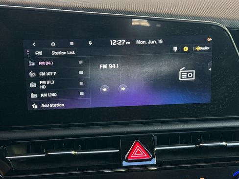 Certified 2025 Kia Niro FWD image 18