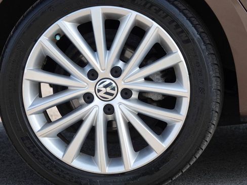 Used 2014 Volkswagen Jetta TDI FWD image 32