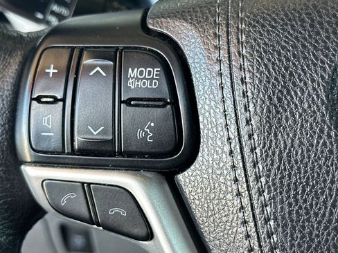 Certified 2018 Toyota Sienna XLE w/ XLE Navigation Package FWD image 29