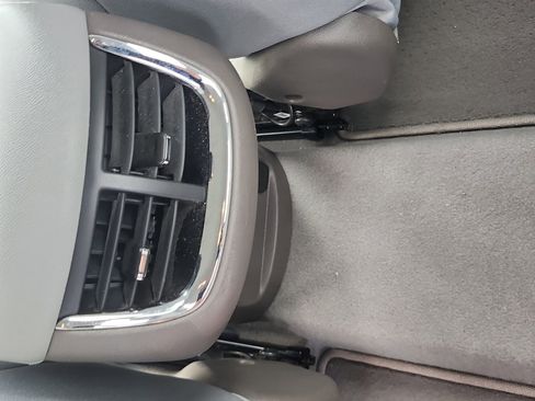 Used 2022 Chevrolet Malibu LT FWD image 13