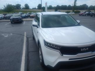 Used 2023 Kia Sorento LX FWD video 1