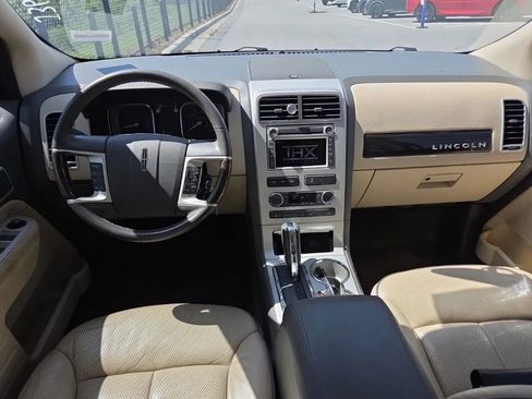 Used 2008 Lincoln MKX AWD image 7