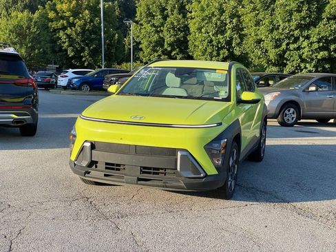 Used 2024 Hyundai Kona SEL FWD image 3