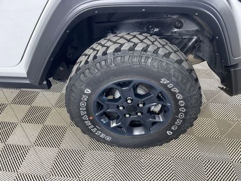 Certified 2023 Jeep Wrangler Unlimited AWD/4WD image 22