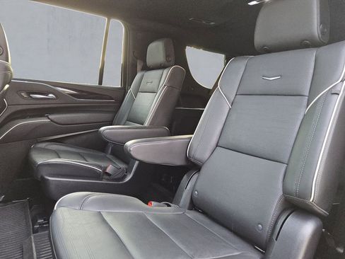 Used 2023 Cadillac Escalade ESV Sport w/ Touring Package image 13