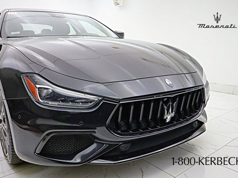 Used 2023 Maserati Ghibli Modena Q4 AWD/4WD image 18