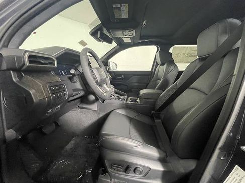 New 2026 Toyota Tacoma Limited AWD/4WD image 9