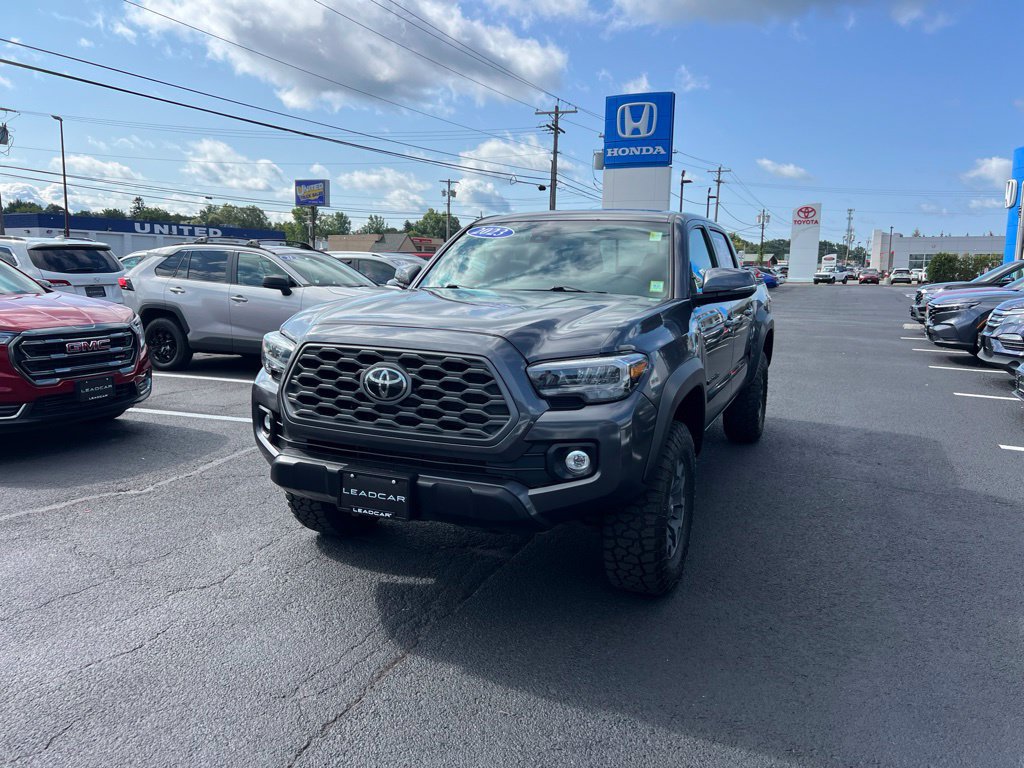 Used 2023 Toyota Tacoma TRD Off-Road w/ Black Out Package (TMS) AWD/4WD image 1