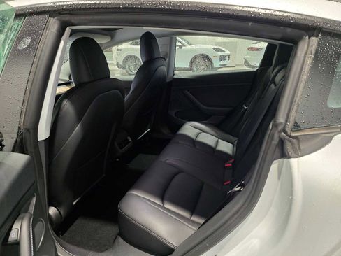 Used 2022 Tesla Model 3 image 22