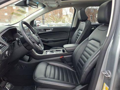 Used 2024 Ford Edge SEL w/ Convenience Package image 16