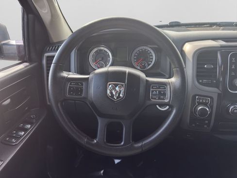 Used 2015 RAM 1500 Express AWD/4WD image 25