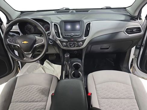 Used 2018 Chevrolet Equinox LS image 10