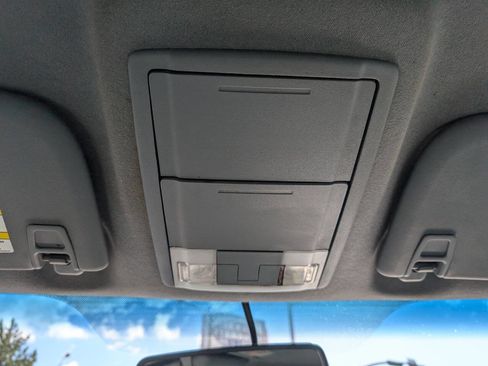 Used 2012 Ford F250 XLT w/ XLT Premium Pkg image 30