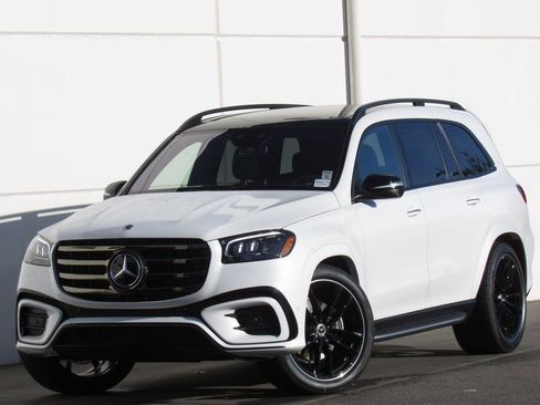 New 2026 Mercedes-Benz GLS 450 4MATIC image 1