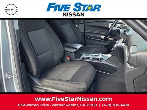 Used 2022 Ford Explorer XLT RWD image 17