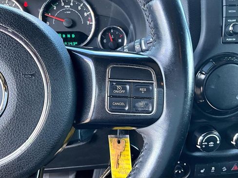 Used 2017 Jeep Wrangler Unlimited Sahara image 16