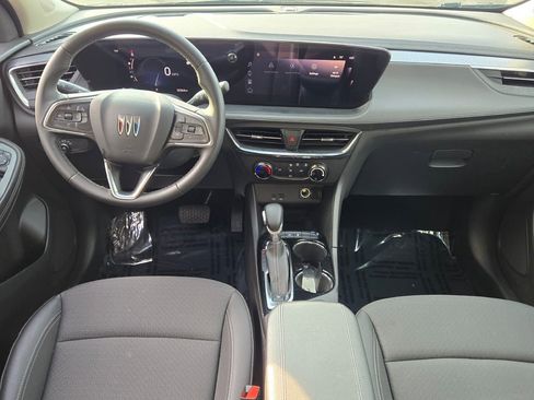 Certified 2025 Buick Encore GX Preferred FWD image 18