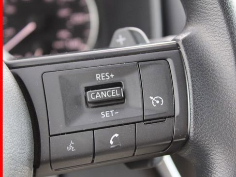 Certified 2024 Nissan Rogue S image 28