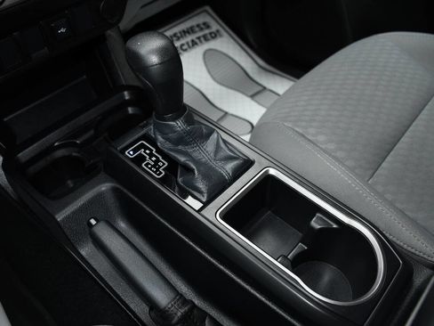 Used 2021 Toyota Tacoma SR5 image 37