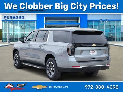 New 2026 Chevrolet Suburban LT w/ Comfort Package