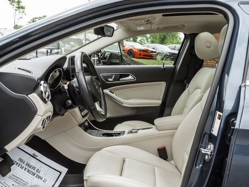 Used 2020 Mercedes-Benz GLA 250 4MATIC image 24
