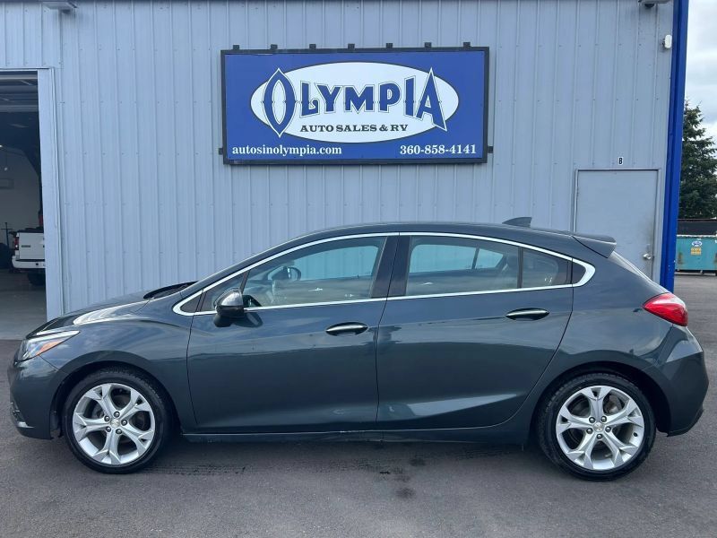 Used 2017 Chevrolet Cruze Premier FWD image 1