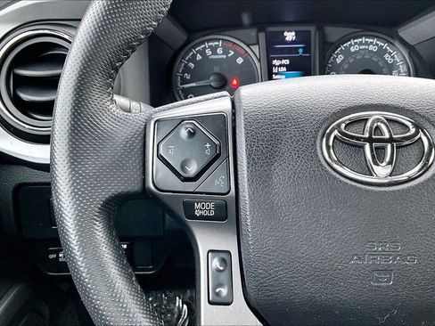 Used 2021 Toyota Tacoma TRD Off-Road w/ Technology Package image 25