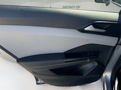 Used 2022 Volkswagen Taos SE image 25