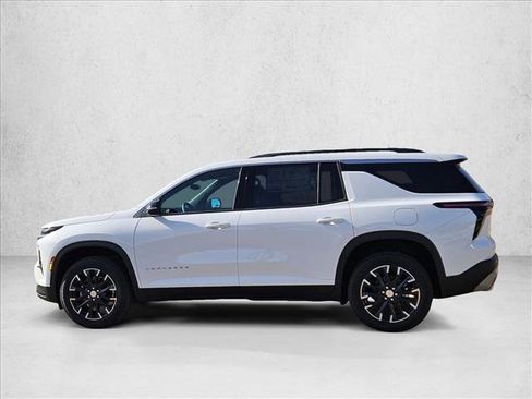 New 2026 Chevrolet Traverse LT w/ Sun and Wheel Package image 5