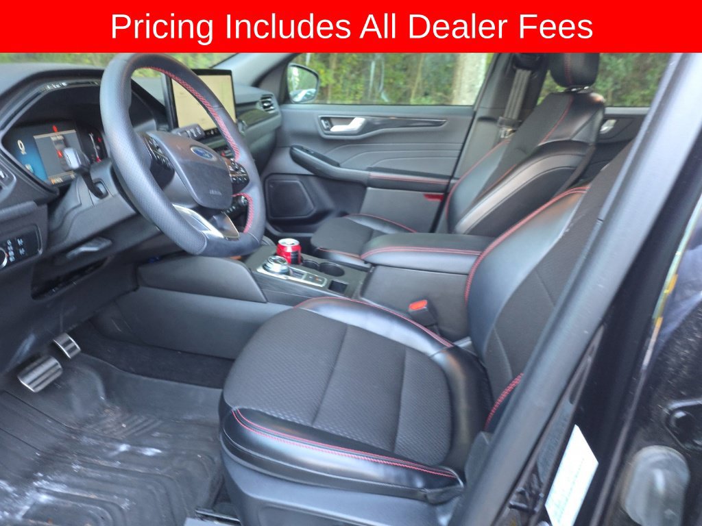Used 2024 Ford Escape ST-Line w/ Tech Pack #1 FWD image 8