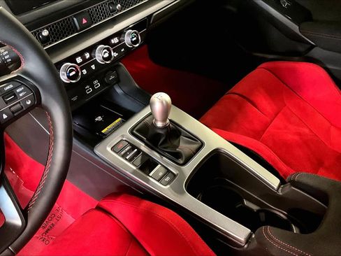 Used 2025 Honda Civic Type R image 15
