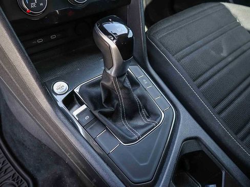 Used 2022 Volkswagen Tiguan S image 21