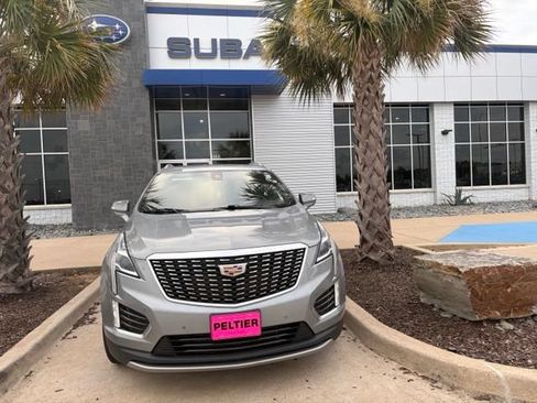 Used 2023 Cadillac XT5 Premium Luxury AWD/4WD image 2