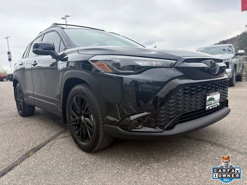 Used 2024 Toyota Corolla Cross AWD Hybrid image 11