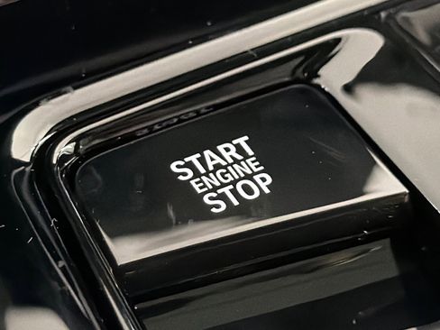 New 2026 BMW 530i image 28