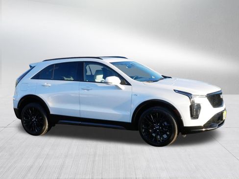 Used 2024 Cadillac XT4 Sport image 8