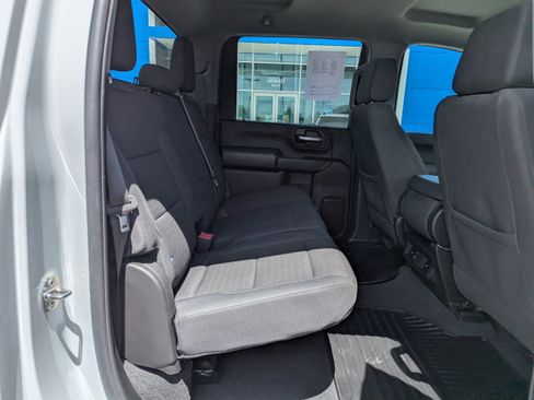 Certified 2024 Chevrolet Silverado 2500 Custom w/ Custom Value Package AWD/4WD image 37