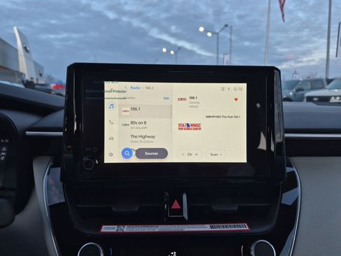 Used 2026 Toyota Corolla LE image 32