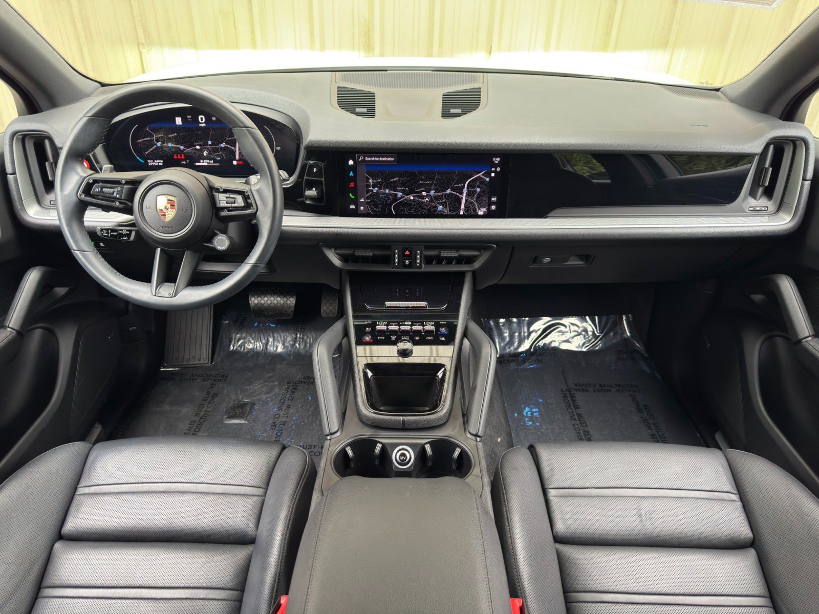Used 2024 Porsche Cayenne AWD/4WD image 13