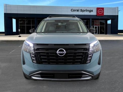 New 2026 Nissan Pathfinder Platinum FWD image 8