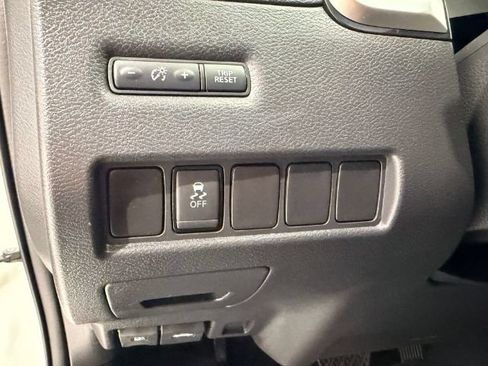 Used 2017 Nissan Murano S w/ Navigation Package FWD image 18