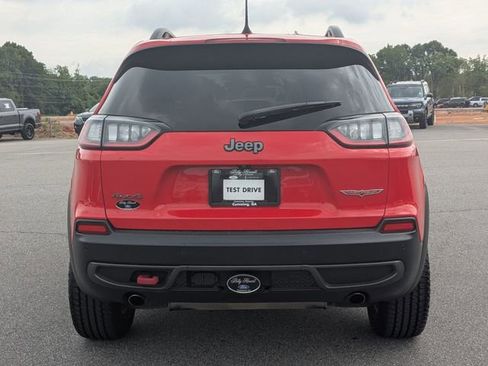 Used 2019 Jeep Cherokee Trailhawk AWD/4WD image 4