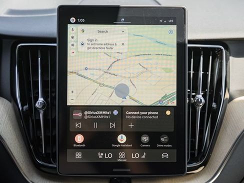 New 2027 Volvo XC60 B5 Plus AWD/4WD image 23